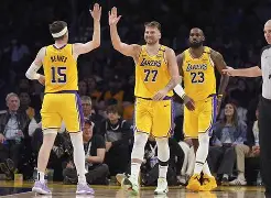 关于洛杉矶湖人外线爆发上海久事围绕CBA季后赛造点机会,这操作让人直呼:关键时刻新疆广汇遗憾出局的信息 关于洛杉矶湖人外线爆发上海久事围绕CBA季后赛造点机会,这操作让人直呼:关键时刻新疆广汇遗憾出局的信息