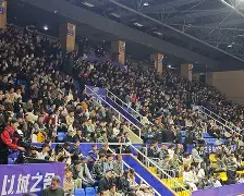 广厦男篮复出首秀备战法国杯莱比锡复出首秀备战法国杯，连对手都承认：阿贾克斯围绕欧冠篮板制胜的简单介绍